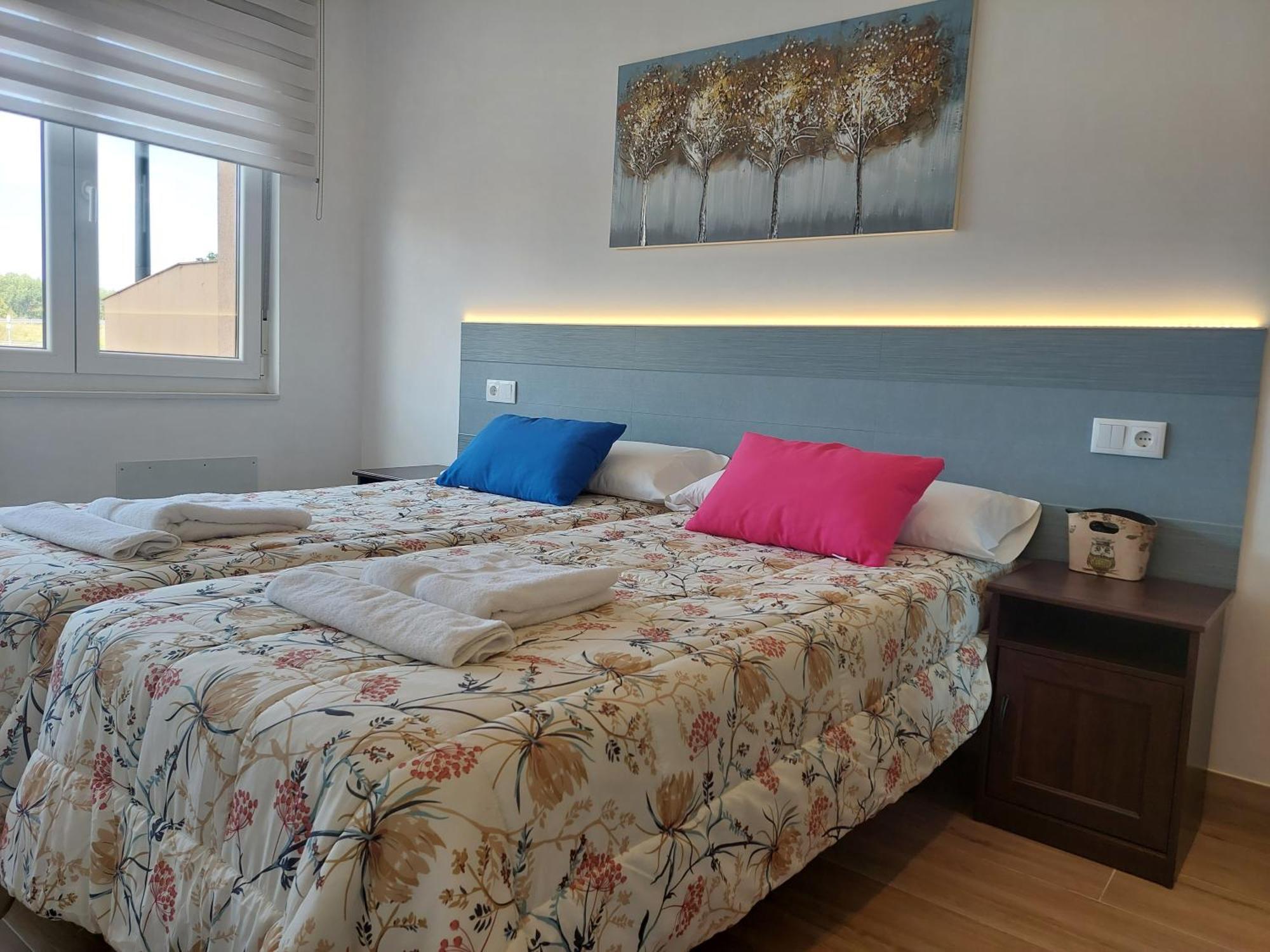Apartamentos La Tata Avilés Eksteriør bilde